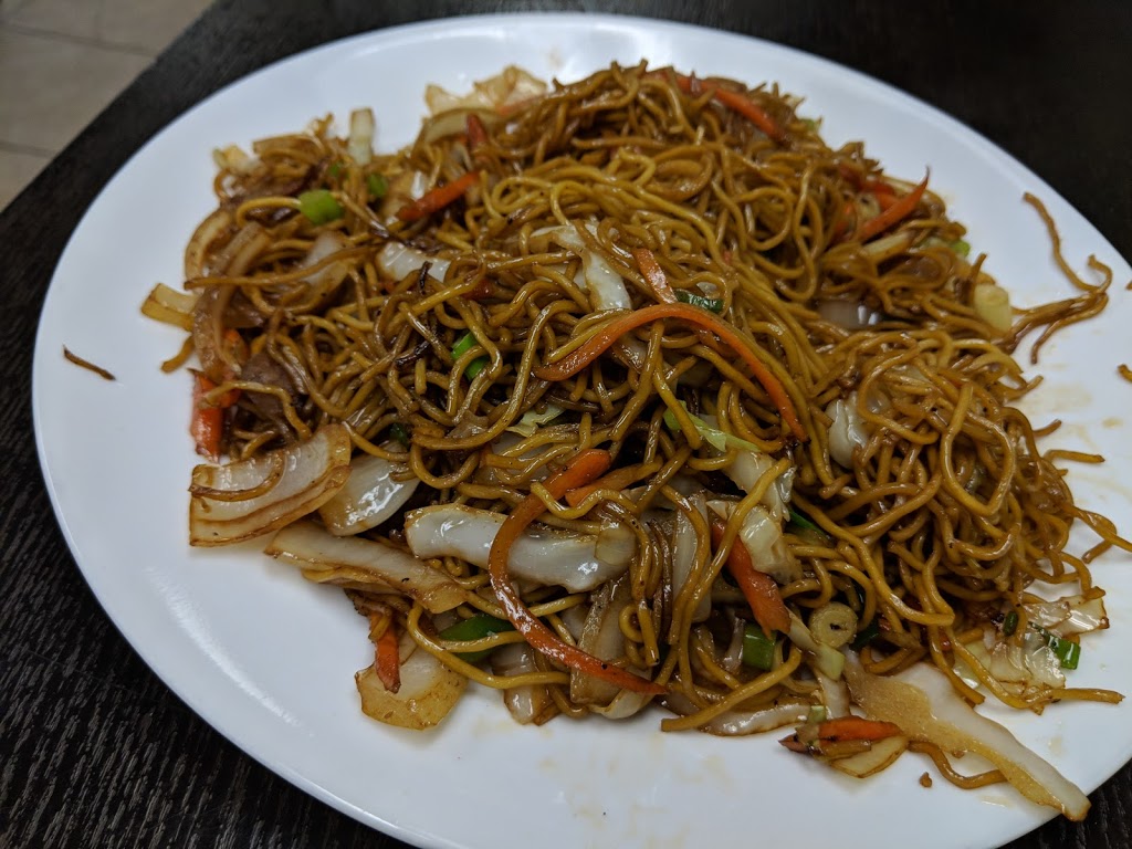 Queensway Noodle House | 672 The Queensway S, Keswick, ON L4P 2G7, Canada | Phone: (905) 989-0420