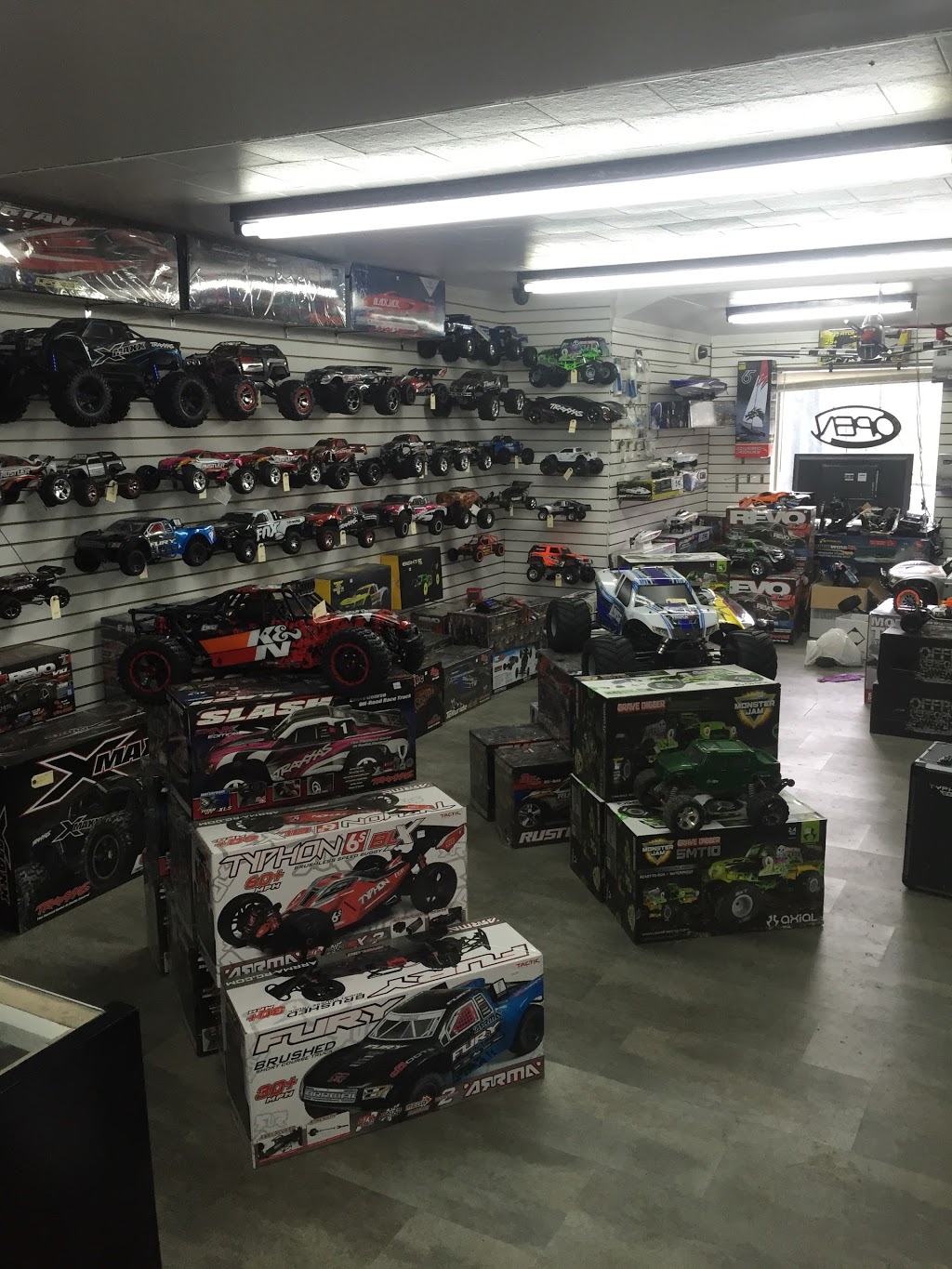 Docs hobby shop | 541 Kingsway, Sudbury, ON P3B 2E4, Canada | Phone: (705) 671-6111