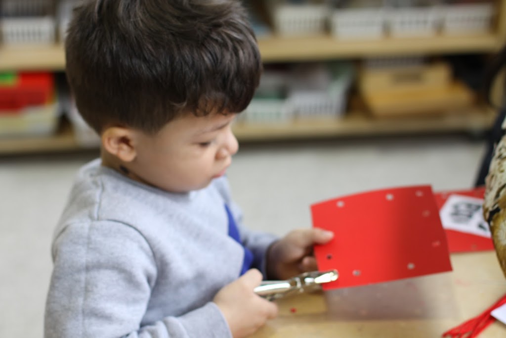 Montessori Works-The School for Me | 3050 Artesian Dr #2, Mississauga, ON L5M 7P5, Canada | Phone: (905) 569-1000