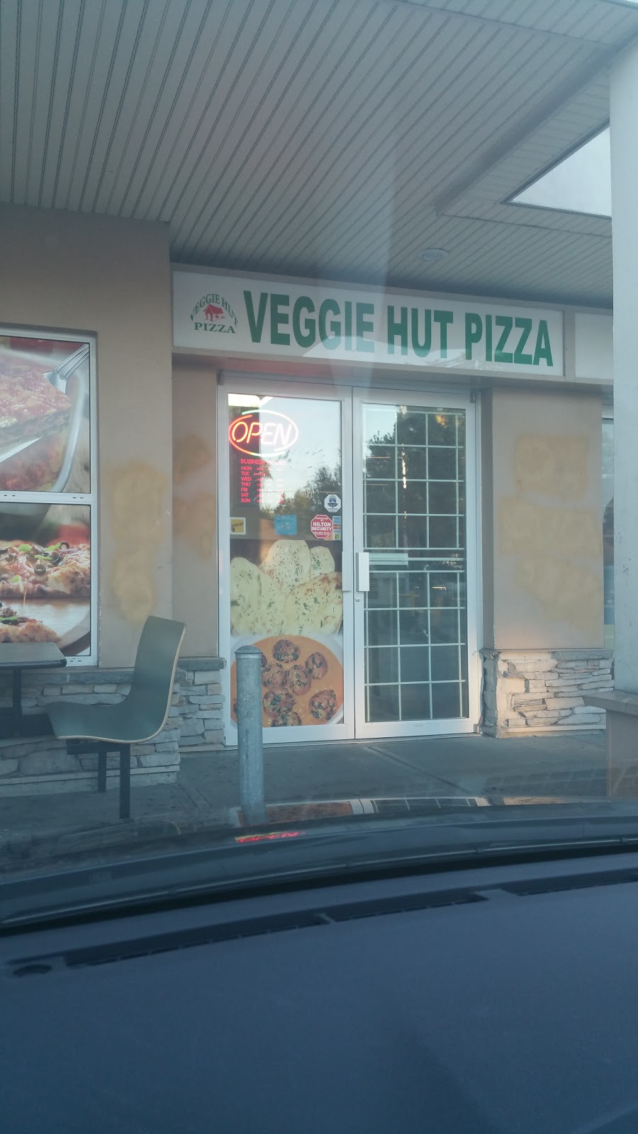 Veggie Hut Pizza | 7025 128 St, Surrey, BC V3W 4E1, Canada | Phone: (604) 592-5696