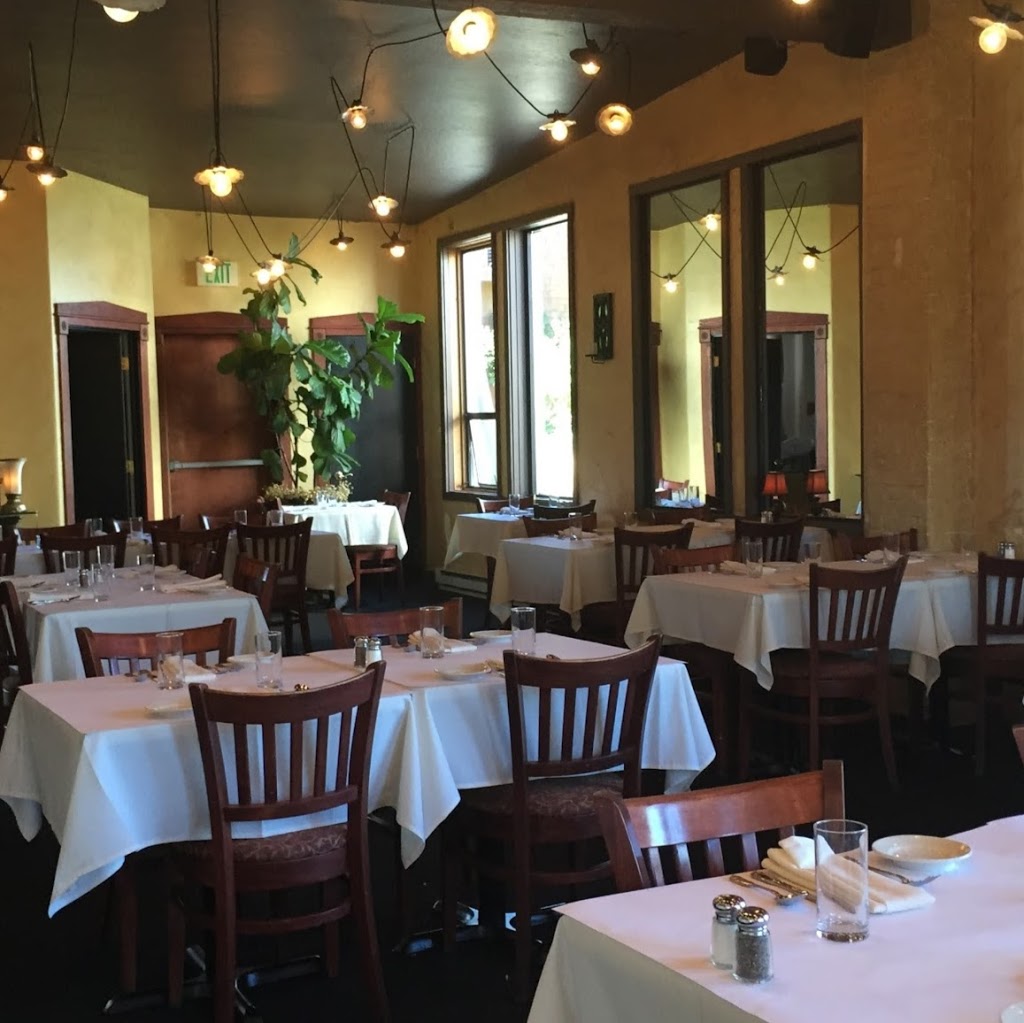 Vinnys Ristorante | 165 West St, Friday Harbor, WA 98250, USA | Phone: (360) 378-1934