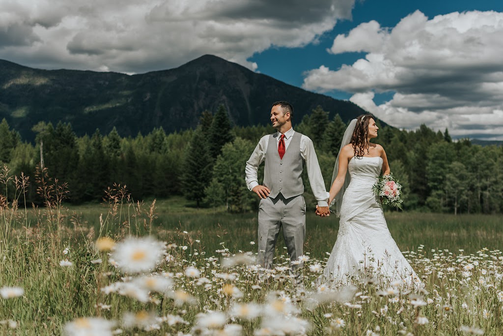 Mckenzie Jespersen Photography | 1141 Dicken Rd, Fernie, BC V0B 1M5, Canada | Phone: (250) 531-0064