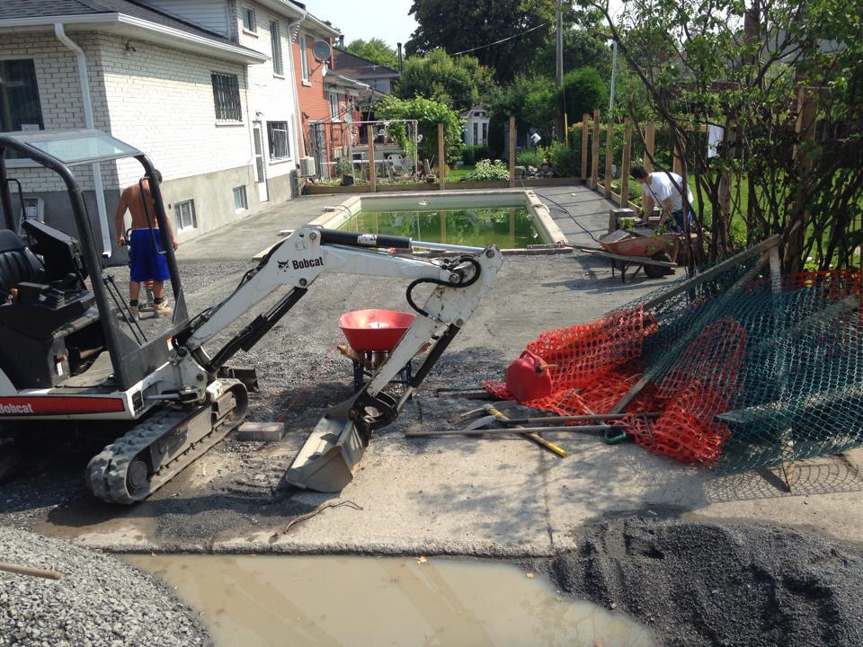 Pavage JNB Paving | 347 Av. Duke-of-Kent, Pointe-Claire, QC H9R 1Y5, Canada | Phone: (514) 608-5466