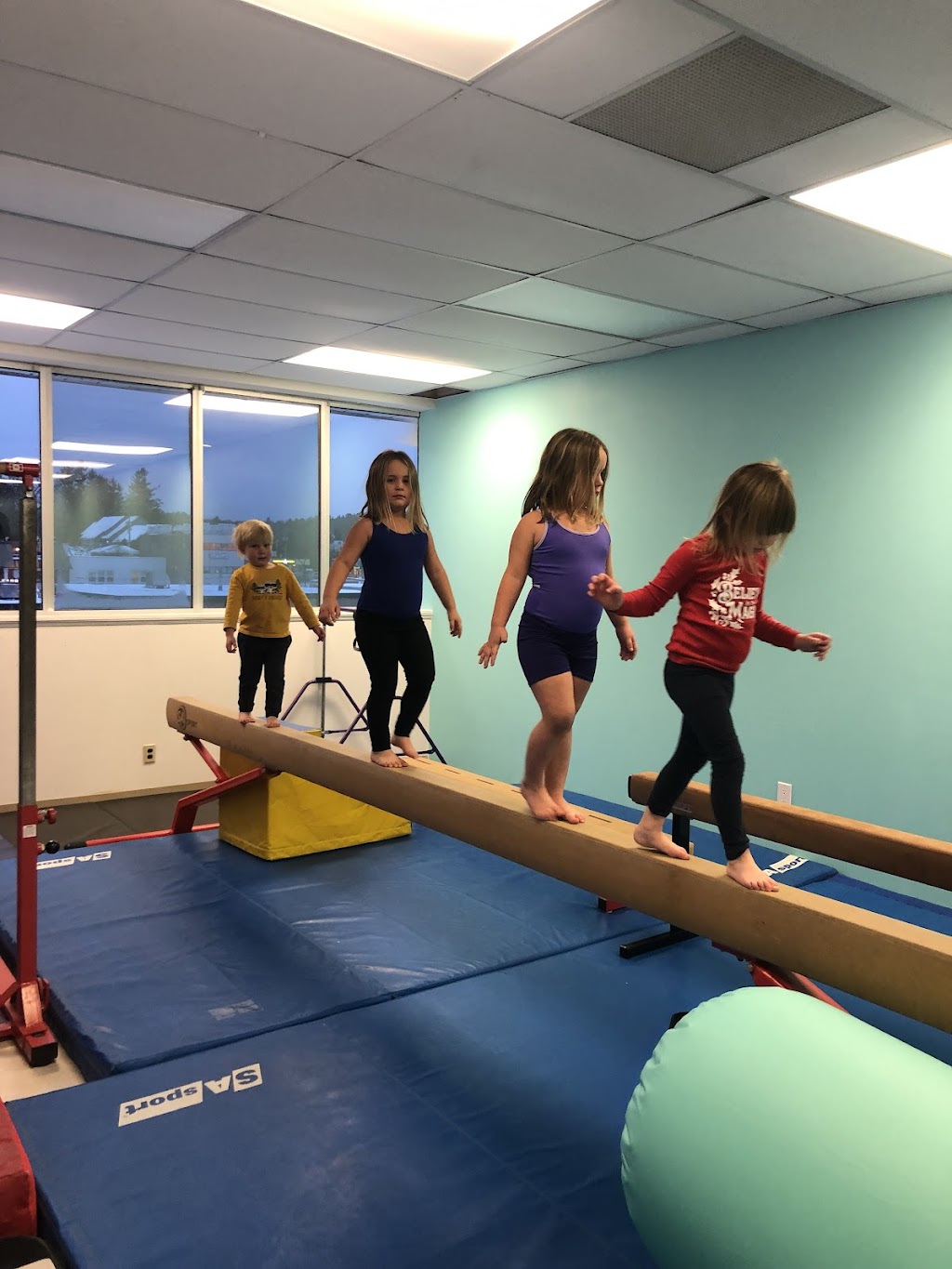 Huntsville Gymnastics Zone | 23 Manominee St, Huntsville, ON P1H 1H2, Canada | Phone: (705) 571-7512