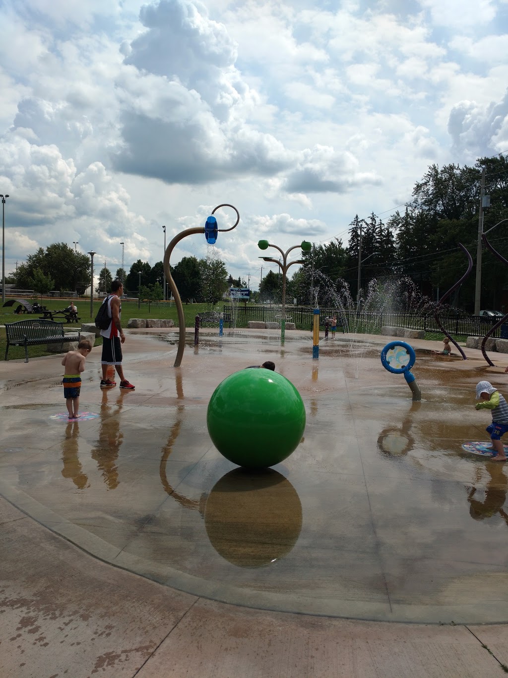 Splash Pad | 1-41 Bruce St, Stratford, ON N5A 4A2, Canada