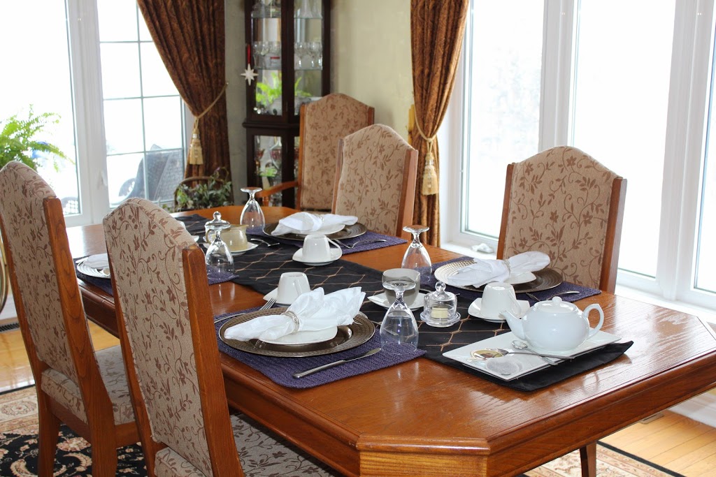 demis place Bed and Breakfast | 125 Centre St, Niagara-on-the-Lake, ON L0S 1J0, Canada | Phone: (289) 868-9187