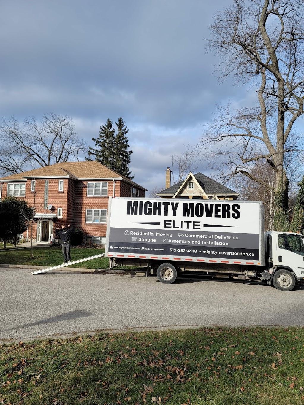 Mighty Movers Elite | 3480 White oak road #A-4, London, ON N6E 2Z9, Canada | Phone: (519) 282-4918