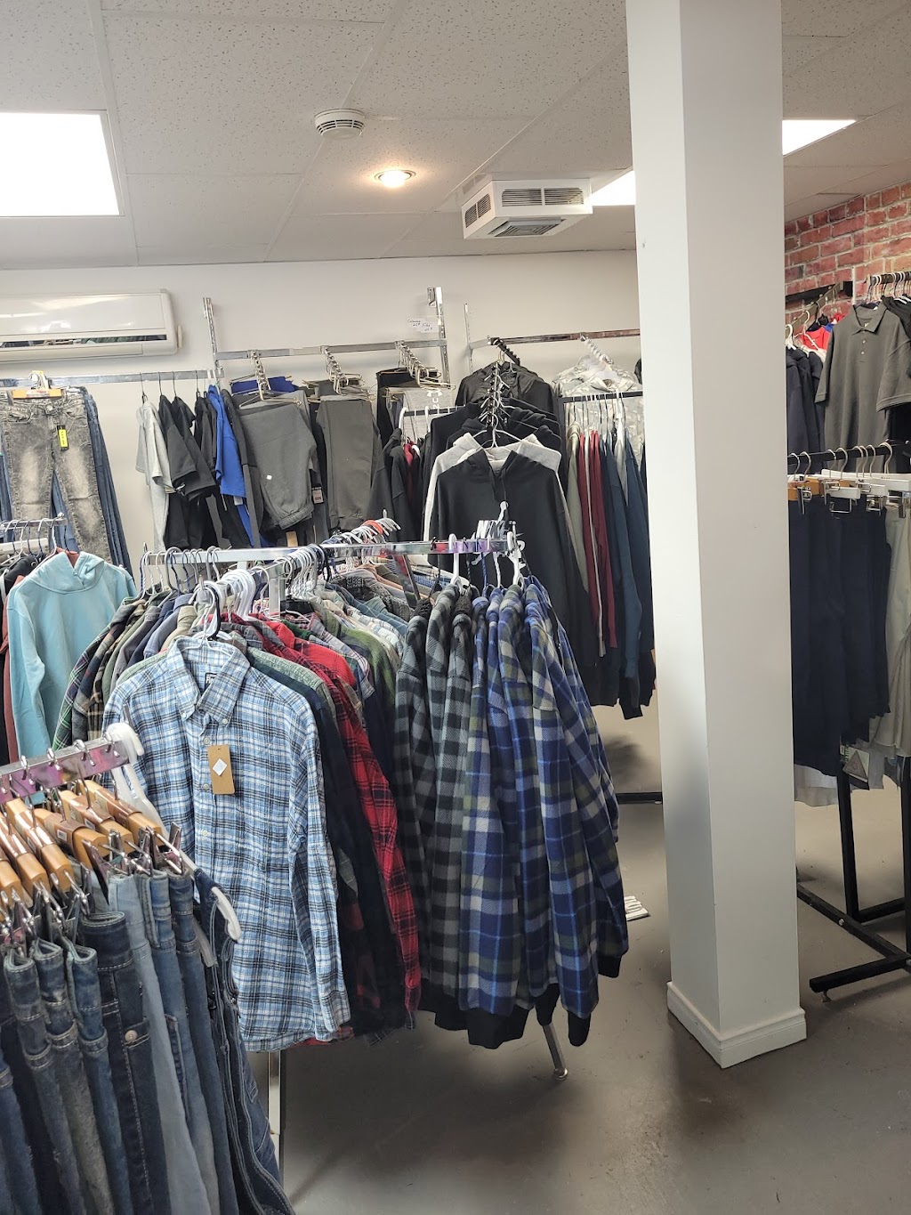 LIQUIDATION LANAUDIÈRE | 353 Rue du Precieux Sang, Joliette, QC J6E 2M4, Canada | Phone: (450) 271-6587