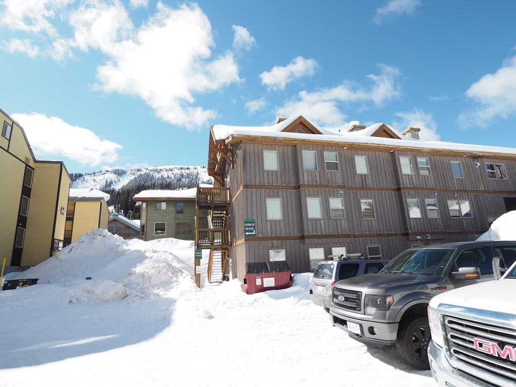 The Apex Mountain Lodge | 260 Strayhorse Rd, Keremeos, BC V0X 1N6, Canada | Phone: (250) 462-1166