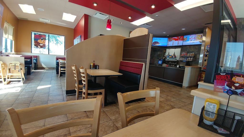 Dairy Queen Grill & Chill | 3131 Appleby Line, Burlington, ON L7M 0V7, Canada | Phone: (905) 335-8988