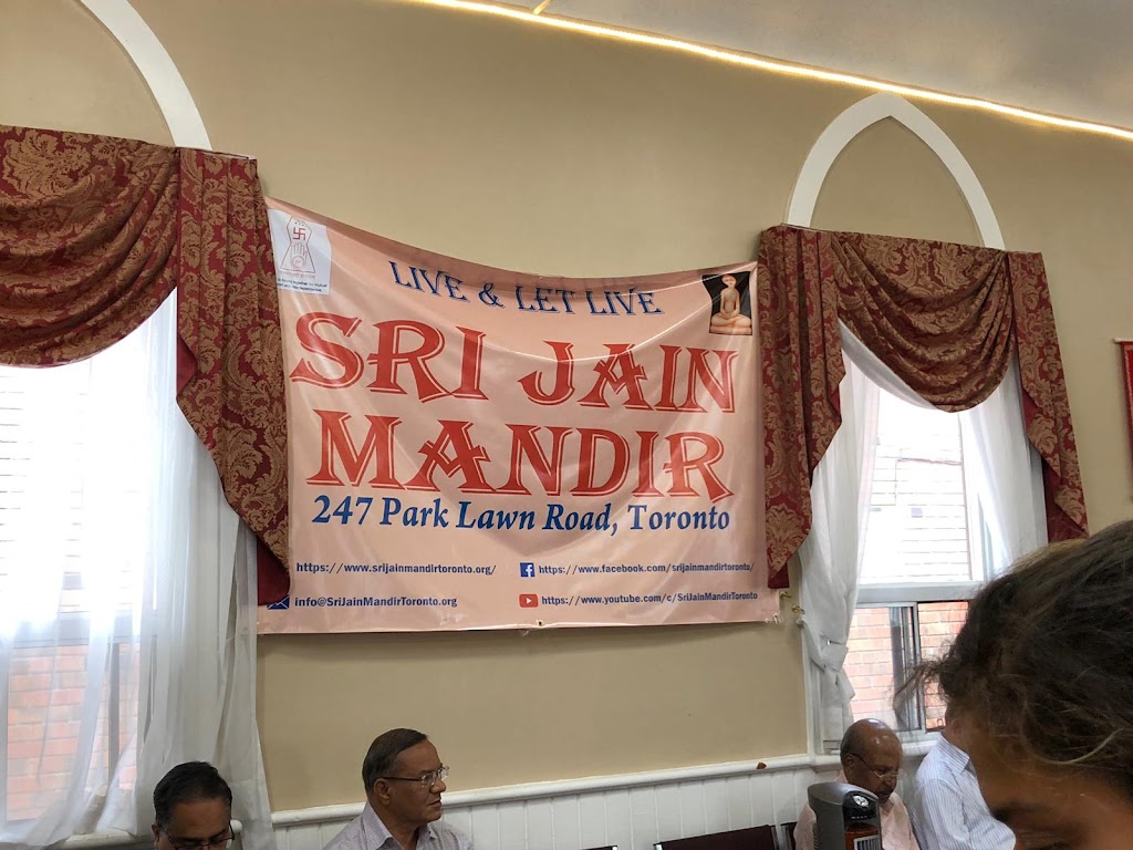 Sri Jain Mandir | 247 Park Lawn Rd, Etobicoke, ON M8Y 3J6, Canada | Phone: (416) 253-9319