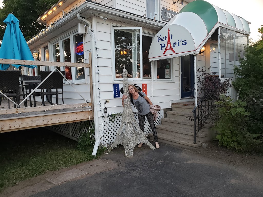 Le Petit Paris | 562 Main St, Shediac, NB E4P 2H1, Canada | Phone: (506) 533-8805