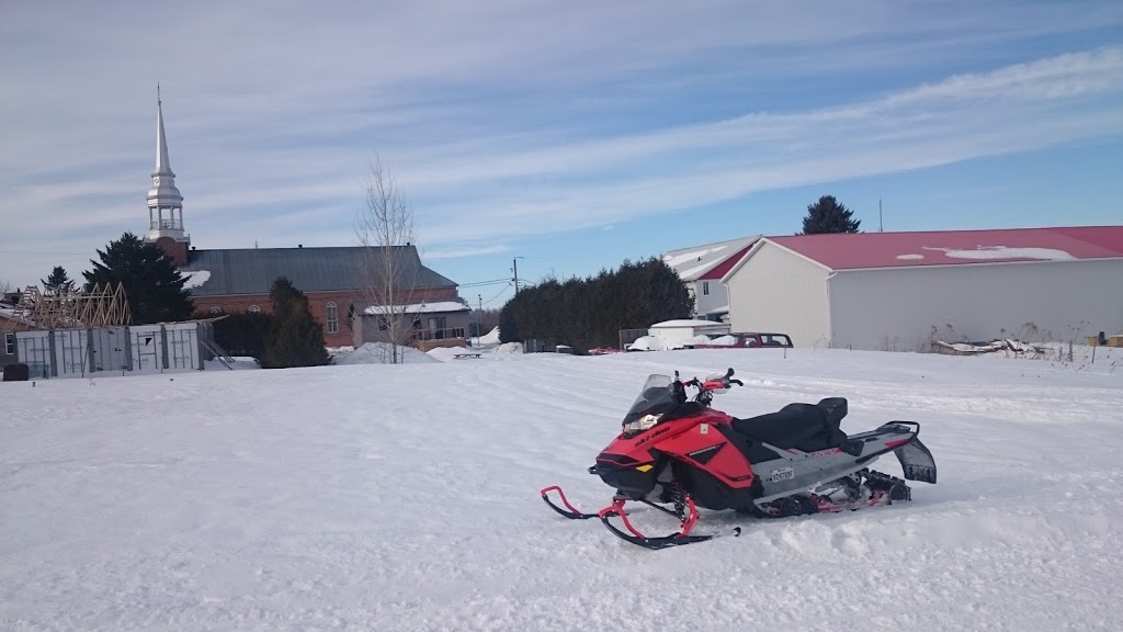 Marché Ste Jeanne DArc Enr | 255 Rte OBrien, Lefebvre, QC J0H 2C0, Canada | Phone: (819) 394-3098