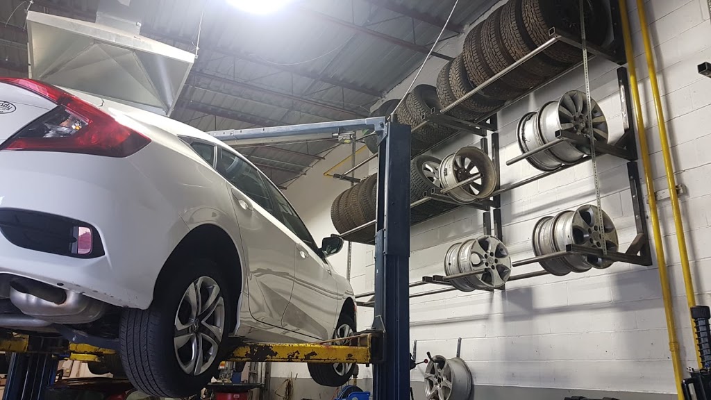 H&R Global Tire Shop | 6315 Shawson Dr Unit 17, Mississauga, ON L5T 1J2, Canada | Phone: (647) 539-8747