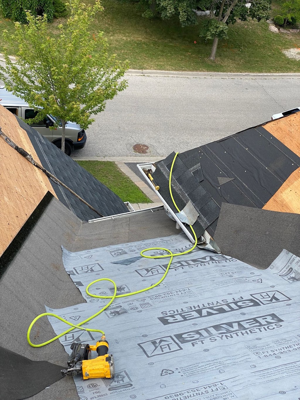 Cheetah Pro Roofing | 18 Icemaker Wy, Whitby, ON L1P 0L5, Canada | Phone: (647) 607-1820