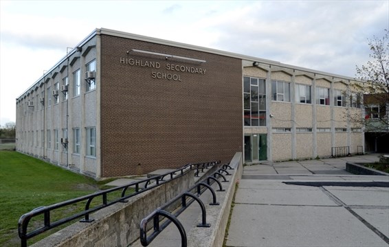 Dundas Valley Secondary School | 310 Governors Road, Dundas, ON L9H 5P8, Canada | Phone: (905) 628-2203