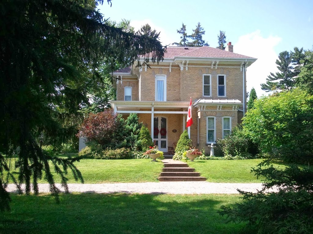 Victorian Pines Bed and Breakfast | 64 Main St, Glencoe, ON N0L 1M0, Canada | Phone: (519) 287-9909