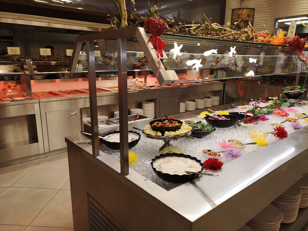 Kwality Grand Indian Buffet | 90 Courtneypark Dr E, Mississauga, ON L5T 2Y3, Canada | Phone: (905) 670-1880