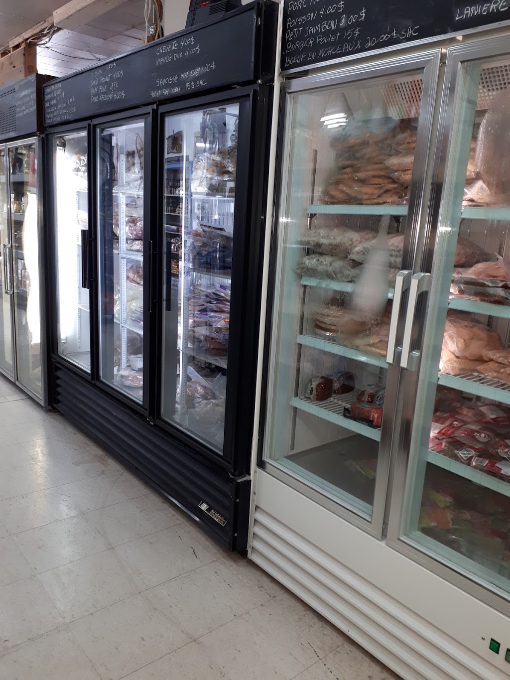 Magasin Cowboy Alimentation | 180 Rue Principale O, Farnham, QC J2N 1K6, Canada | Phone: (450) 330-0104