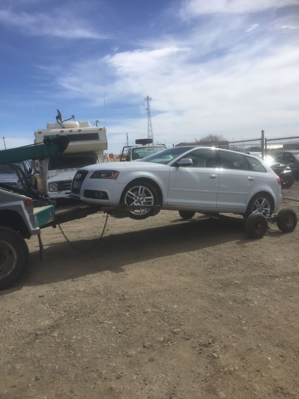 Yellow Hook Towing | 704 Westridge Rd, Strathmore, AB T1P 1H8, Canada | Phone: (403) 901-0087