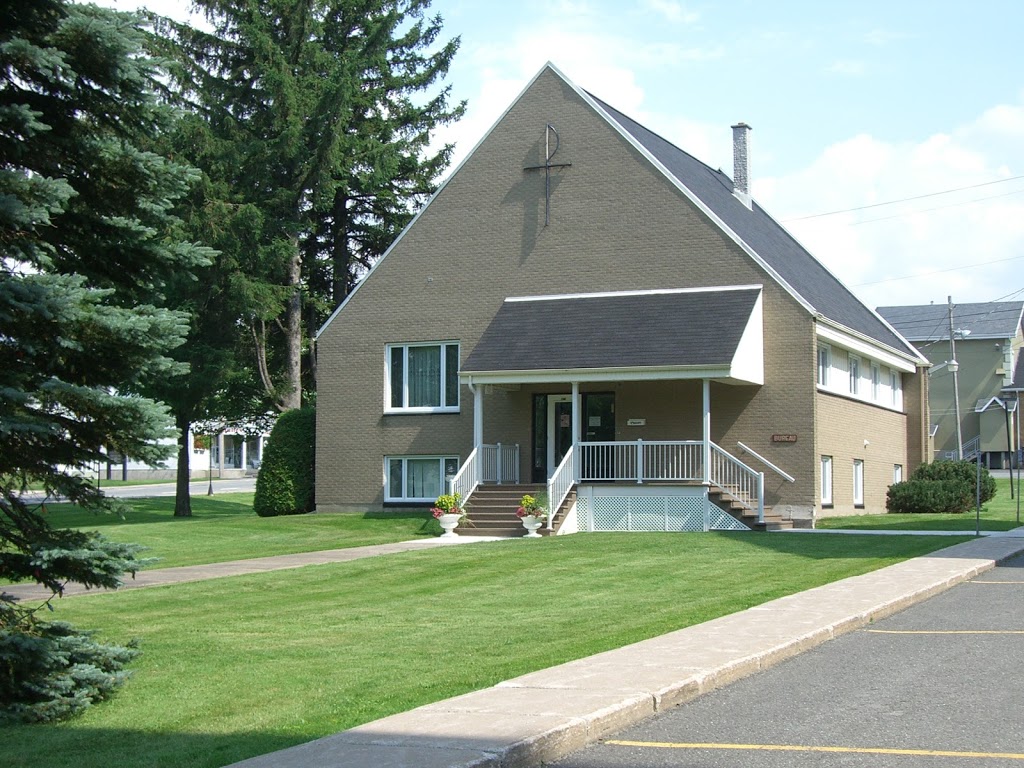 Presbytère de Princeville | 100 Rue Saint Jean Baptiste S, Princeville, QC G6L 5A5, Canada | Phone: (819) 364-5116