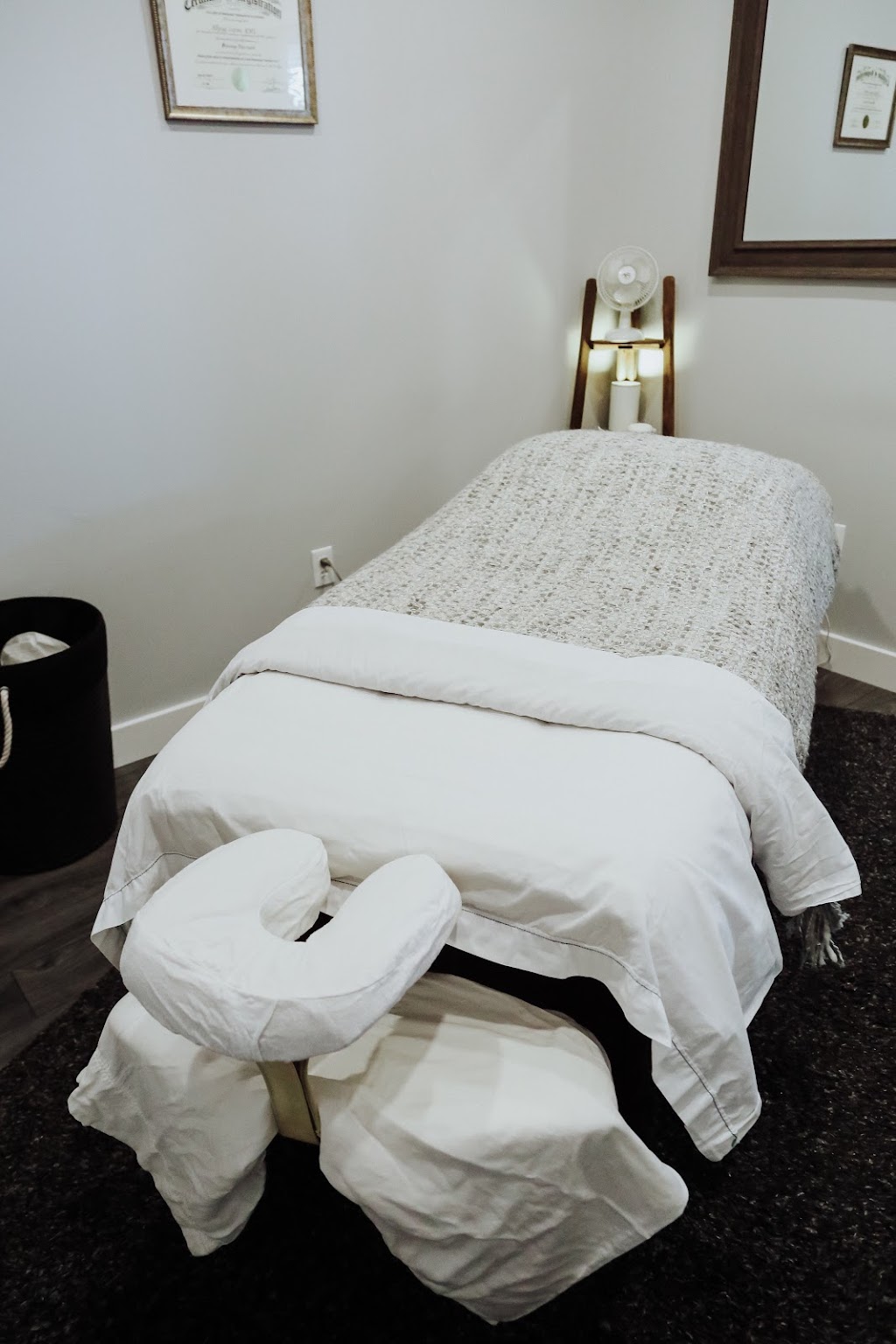 Deep Rooted Massage - Kingston West | 510 Canatara Ct Unit 2, Kingston, ON K7M 0G3, Canada | Phone: (613) 766-1115