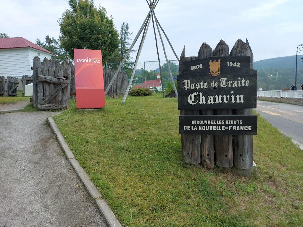 Poste de Traite Chauvin | 157 Rue du Bord de lEau, Tadoussac, QC G0T 2A0, Canada | Phone: (581) 327-1100