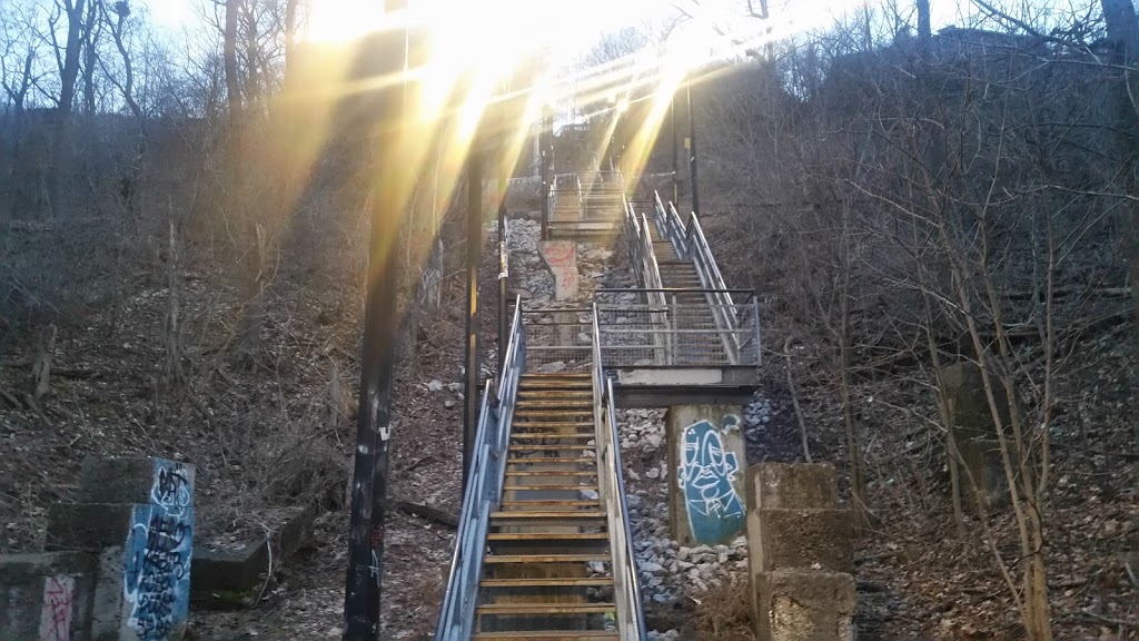 Wentworth stairs | Wentworth St S, Hamilton, ON L8N, Canada