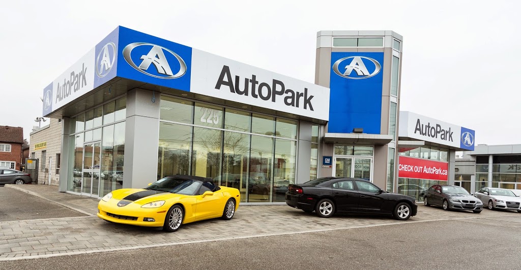 AutoPark Mississauga | 225 Dundas St E, Mississauga, ON L5A 1W8, Canada | Phone: (289) 203-5204