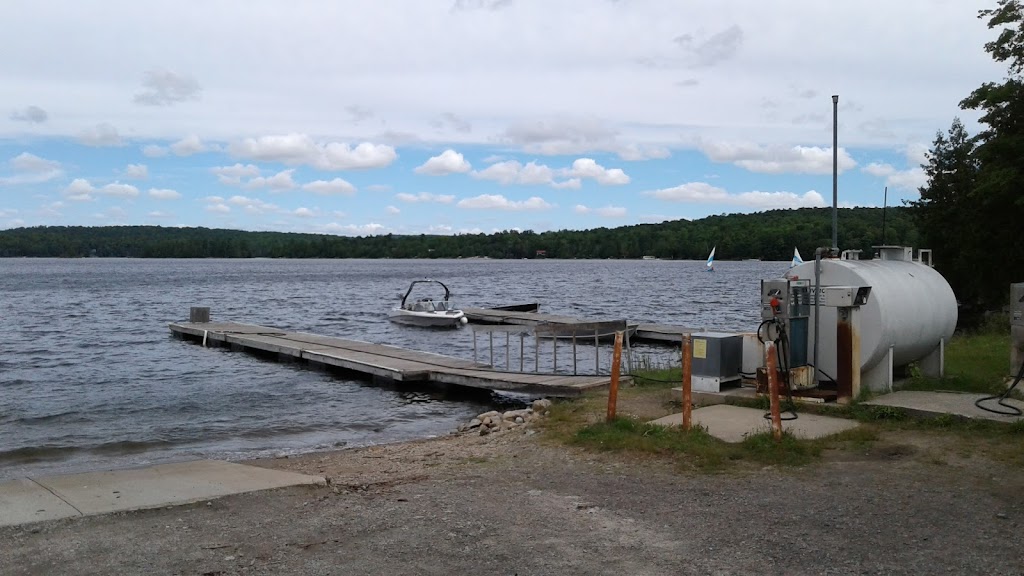 Kennisis Lake Marina Ltd | 1076 Wilkinson Rd, Dysart et al, ON K0M 1S0, Canada | Phone: (705) 754-2352