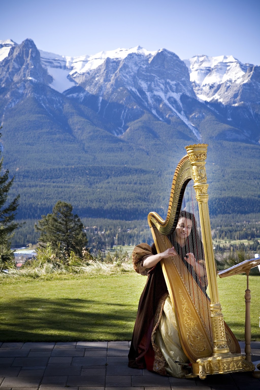 Harp Angel Deborah Nyack - Harpist | 533 1 St, Canmore, AB T1W 2T8, Canada | Phone: (403) 678-6509