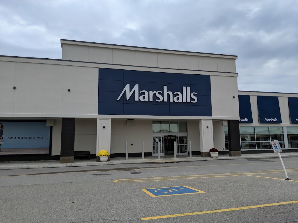 Marshalls | 310 North Service Rd W, Oakville, ON L6M 2R7, Canada | Phone: (905) 338-1887