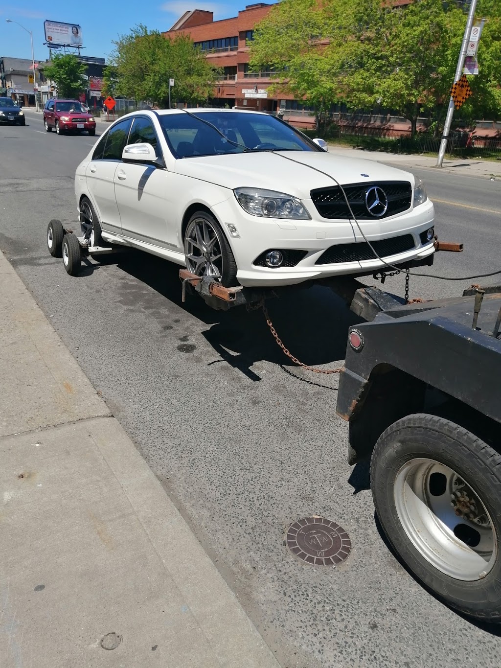 Pk Towing & Roadside Assistance | 45 Pembroke St #101, Toronto, ON M5A 2N6, Canada | Phone: (416) 910-2742