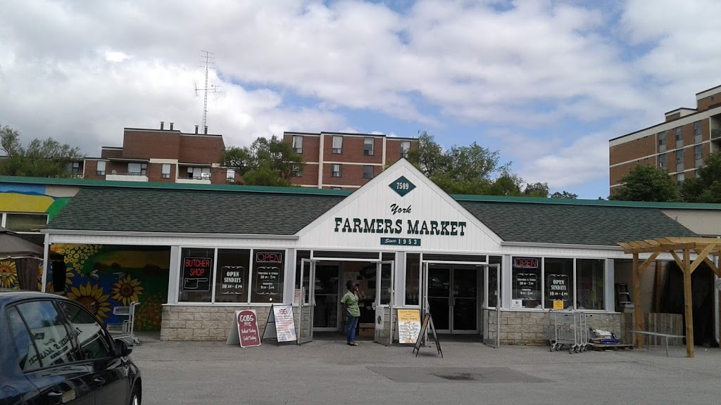 York Farmers Market | 7509 Yonge St, Thornhill, ON L3T 2B4, Canada | Phone: (905) 886-9992