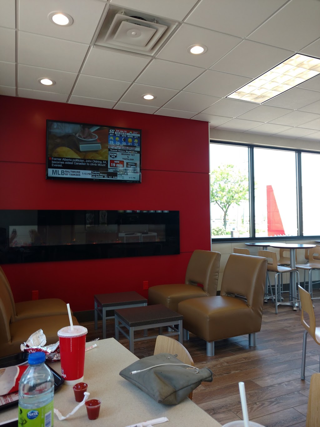 Wendys | 1180 Highway #2 West, Ancaster, ON L9G 3K9, Canada | Phone: (905) 648-3244