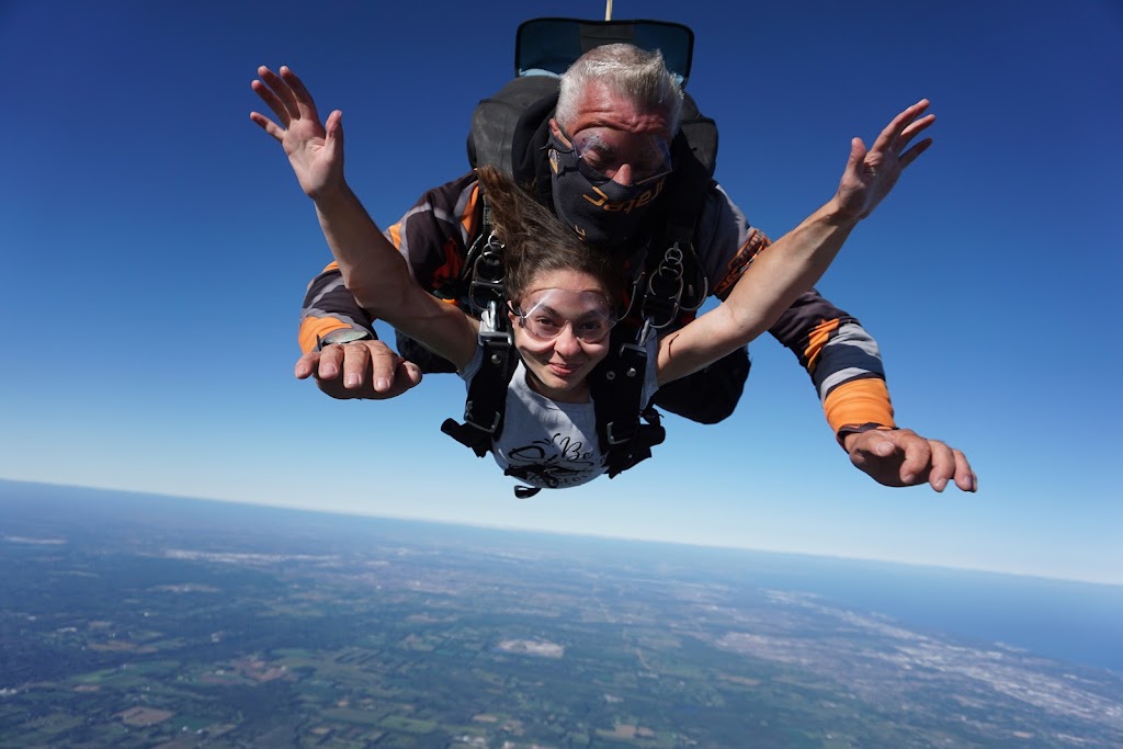 Skydive SWOOP | 461 ON-5, Dundas, ON L9H 5E2, Canada | Phone: (905) 628-4251