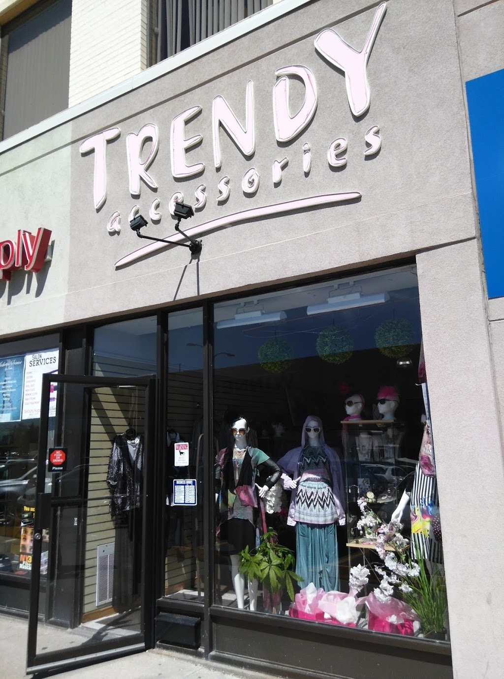 Trendy Accessories | 494 Lawrence Ave W, North York, ON M6A 1A1, Canada | Phone: (416) 783-4909