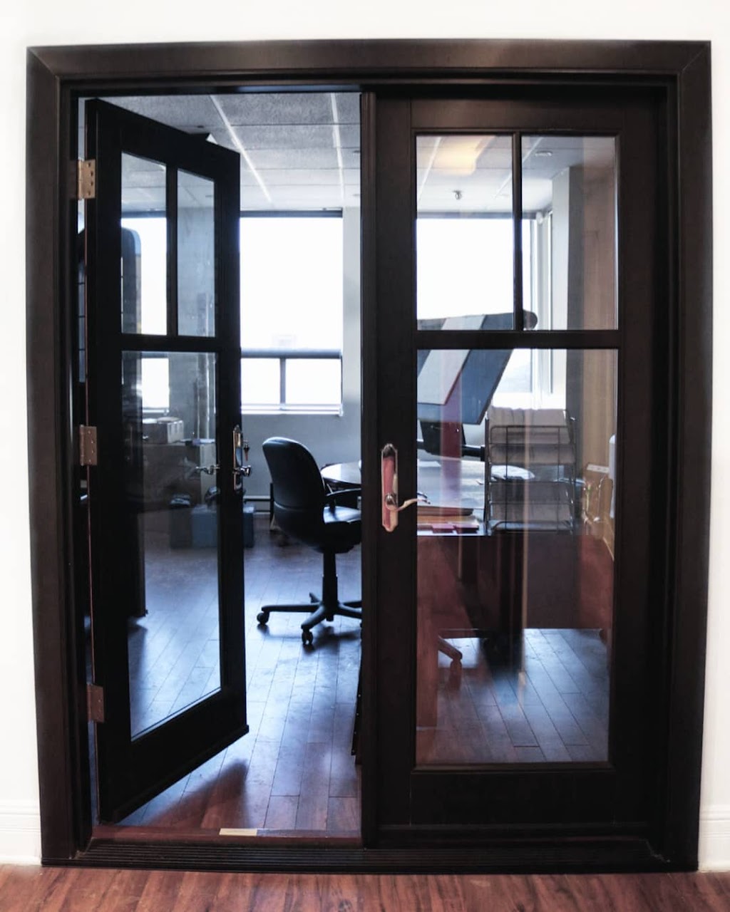 Timberline Doors & Windows | 78C Bd Brunswick, Dollard-des-Ormeaux, QC H9B 2C5, Canada | Phone: (514) 999-5553