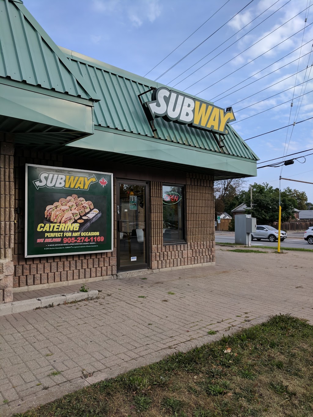 Subway | 645 Lakeshore Rd E, Mississauga, ON L5G 5J1, Canada | Phone: (905) 274-1169