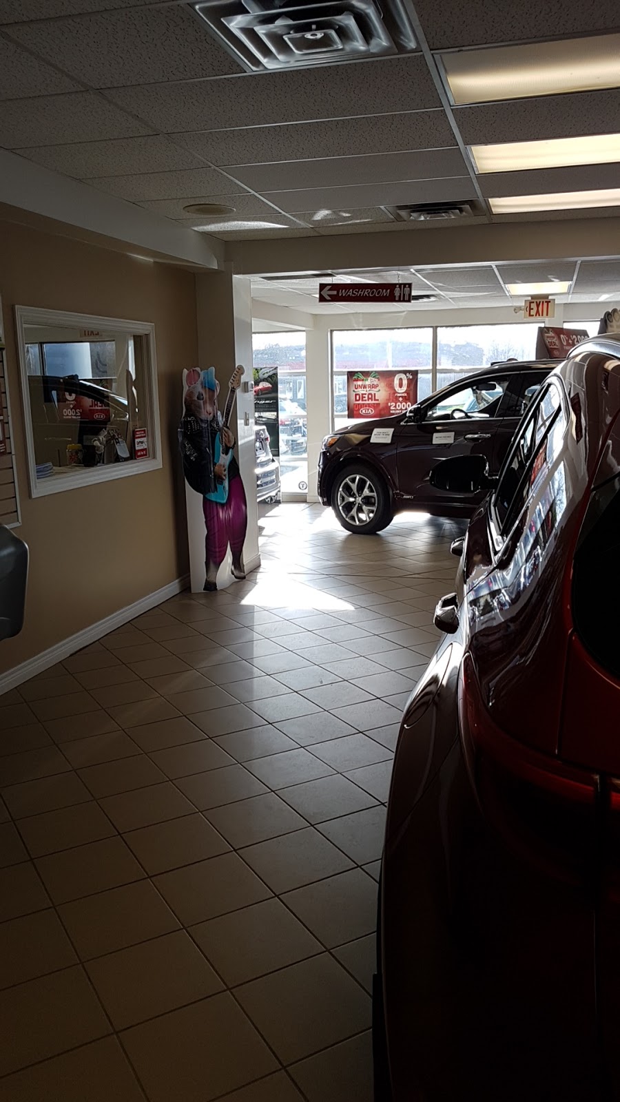 Peterborough Kia | 238 Lansdowne St E, Peterborough, ON K9L 2A3, Canada | Phone: (705) 741-1188