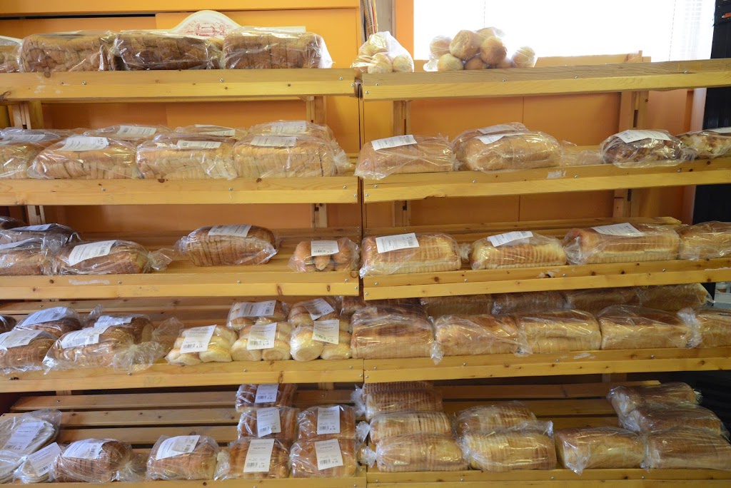 Boulangerie Perron De Roberval Inc | 637 Bd St Joseph, Roberval, QC G8H 2L1, Canada | Phone: (418) 275-1234