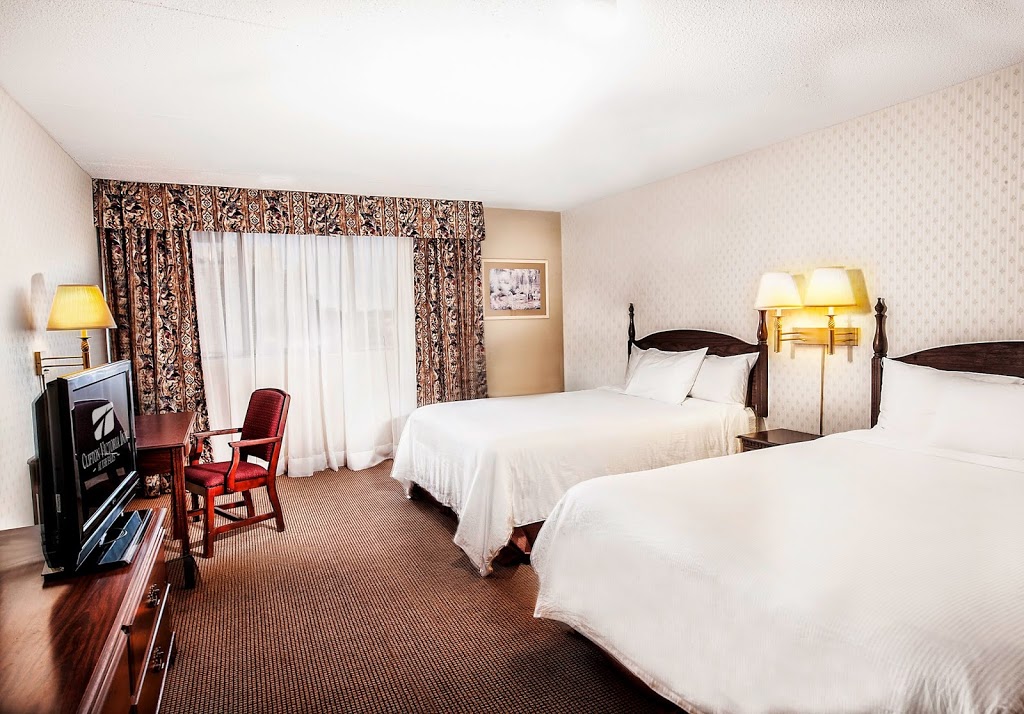 Clifton Victoria Inn at the Falls | 5591 Victoria Ave, Niagara Falls, ON L2G 3L4, Canada | Phone: (905) 357-1626