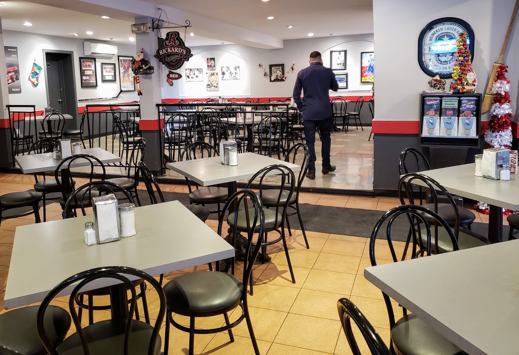 Restaurant Momesso | 5562 Chemin Upper Lachine, Montréal, QC H4A 2A7, Canada | Phone: (514) 484-0005