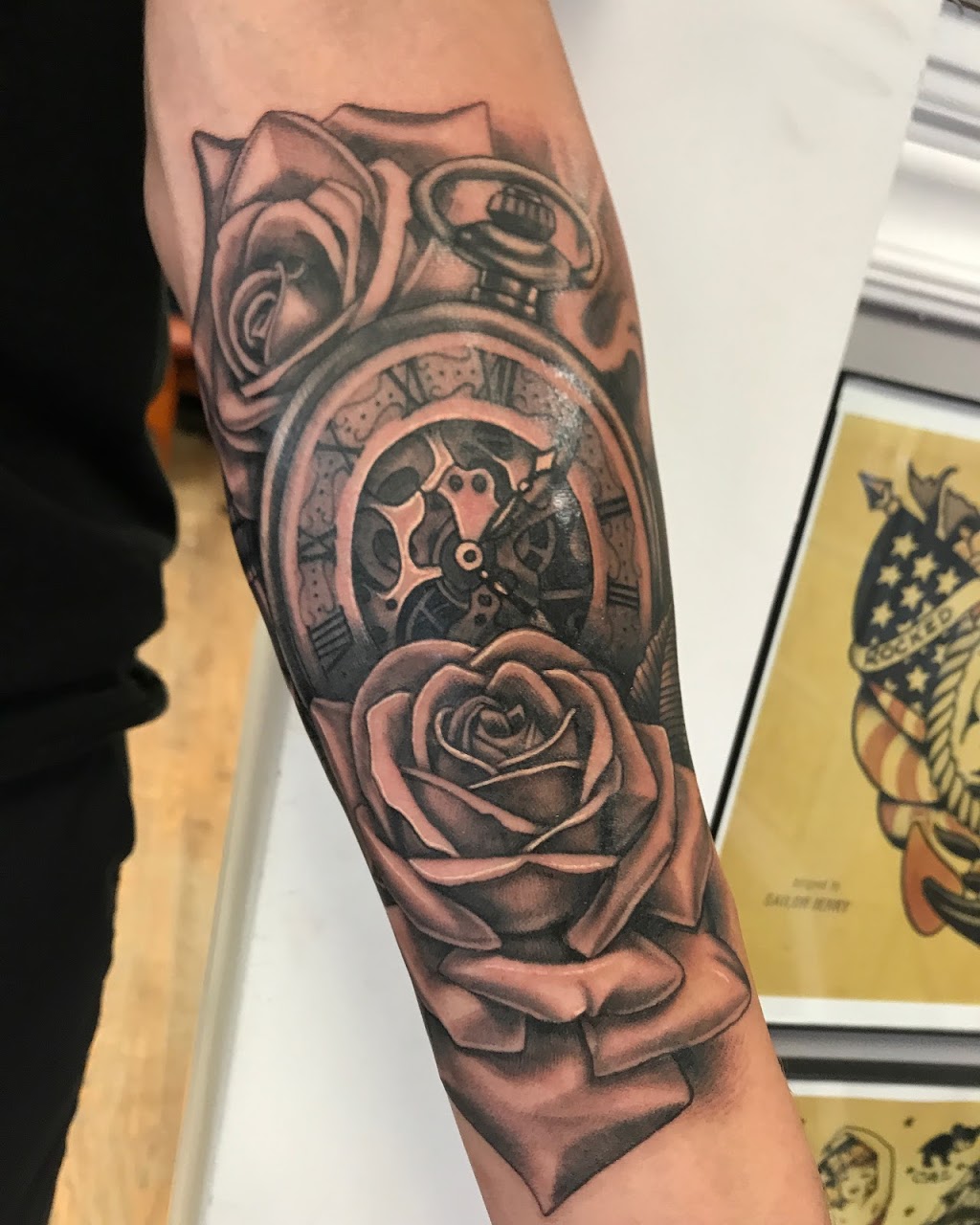 Silverpoint Tattoo Company | 10737 Yonge St, Richmond Hill, ON L4C 9M9, Canada | Phone: (905) 508-4409