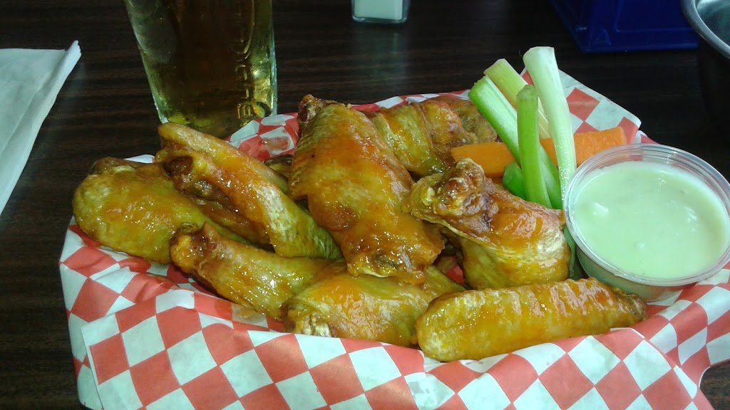 Parkers Pub & Eatery | 247 Welland St, Port Colborne, ON L3K 1V4, Canada | Phone: (289) 836-8618