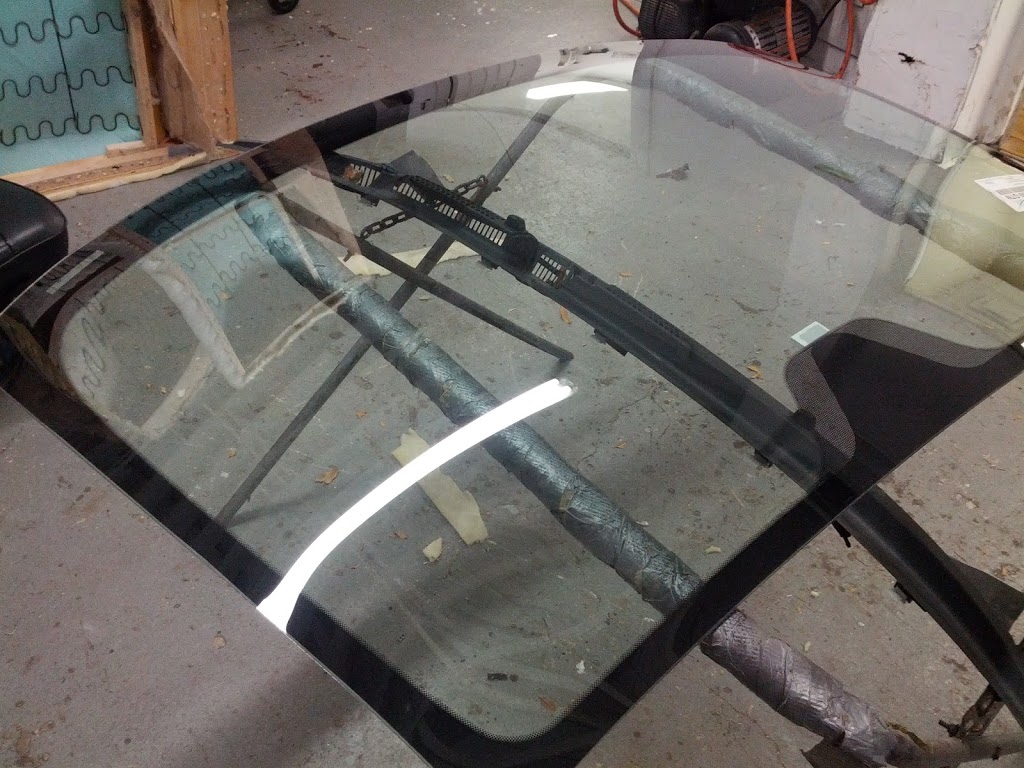 Clean Screen Auto Glass | 66 Thomas St #34, Mississauga, ON L5M 2P3, Canada | Phone: (416) 834-1672