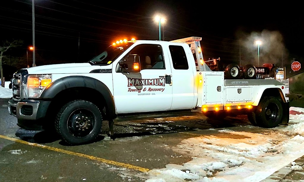 Maximum Towing and Recovery | 3156 Lakefield Rd, Lakefield, ON K9J 6X5, Canada | Phone: (705) 652-1142