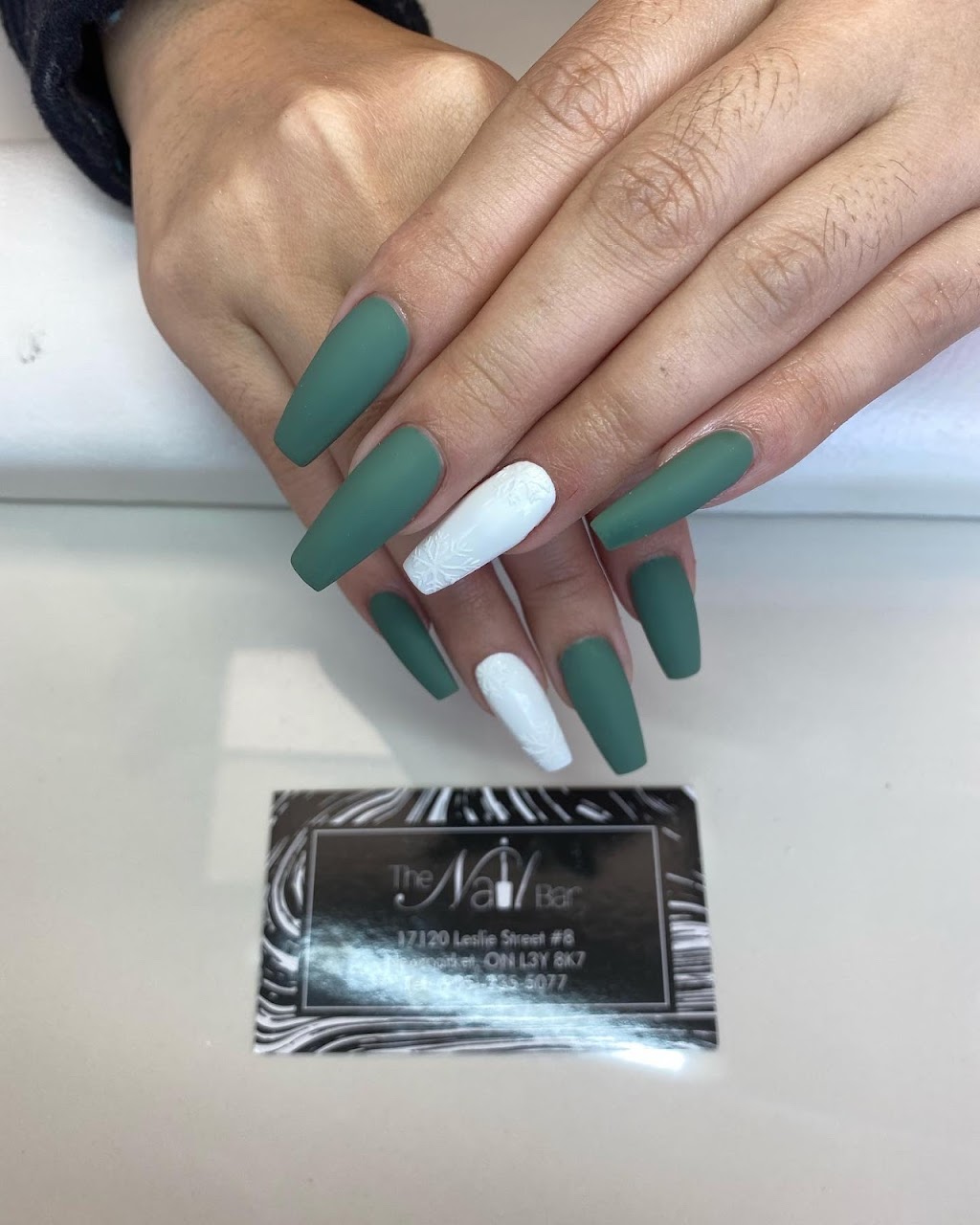 The Nail Bar | 17120 Leslie St, Newmarket, ON L3Y 8K7, Canada | Phone: (905) 235-5077