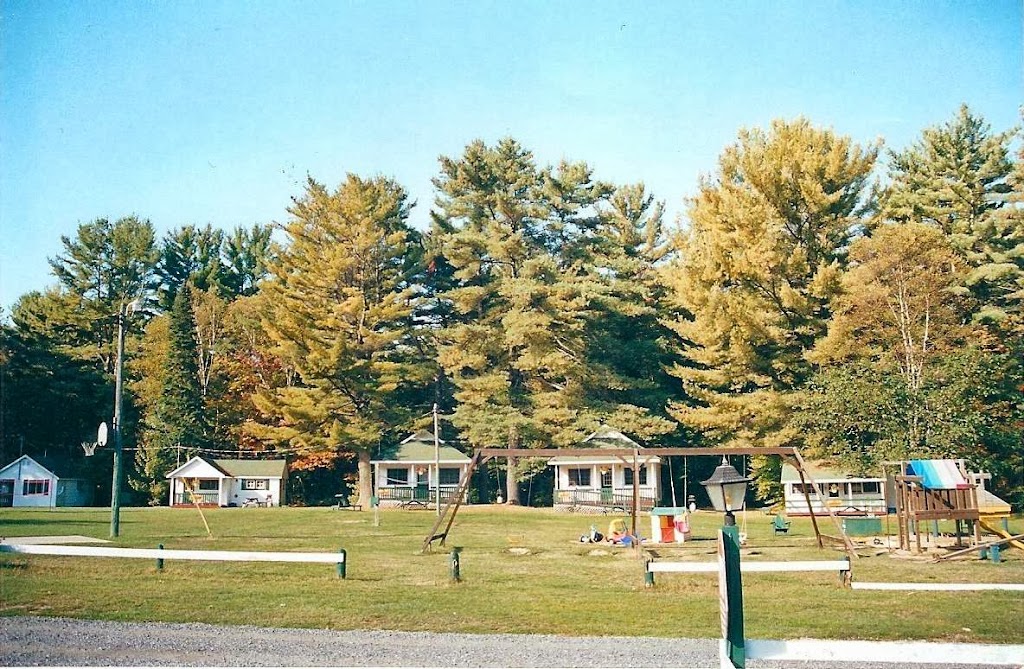 High Falls Bay Cottages, Camping & Waterpark | 50 Brodie Crescent, Bracebridge, ON P1L 1W9, Canada | Phone: (705) 645-1865