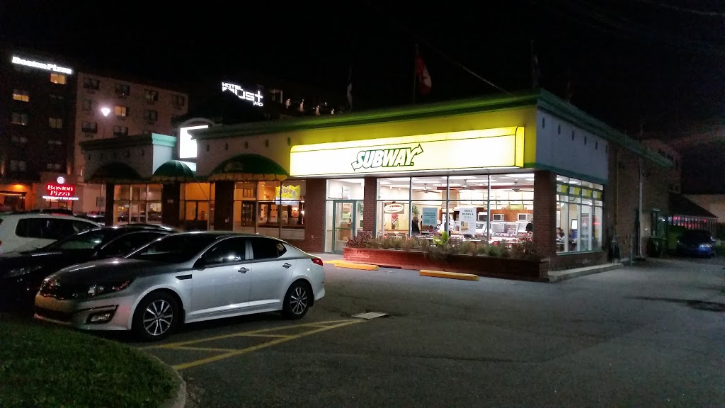 Restaurant SUBWAY | #A, 1333 Route de lAéroport, LAncienne-Lorette, QC G2G 1G5, Canada | Phone: (418) 877-5641